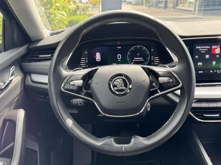 Skoda Octavia Combi Sport Business 1.5 e-TSI 150PK DSG7 Automaat Navigatie, Keyless, Achteruitrijcamera, Elektrische Kofferbak, Apple Carplay, Android Auto afbeelding 16