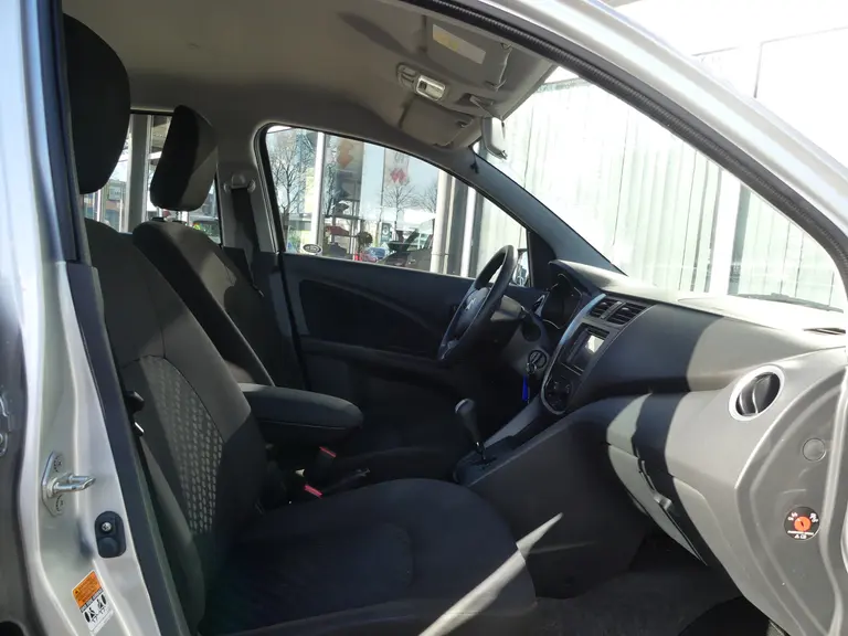 Suzuki Celerio 1.0 Exclusive Automaat, Dealer O.h., Achteruitrij Camera, Navigatie, Airco Stootlijsten, Lichtmetalen velgen. afbeelding 22
