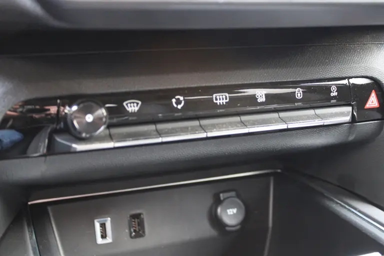 Citroën C5 Aircross 1.2 Hybrid 136PK Max Automaat, Luxe Lederen bekleding, 360 camera, navigatie, elekr. stoelen, CruiseControl, Applecarpl./Andr. Auto afbeelding 28