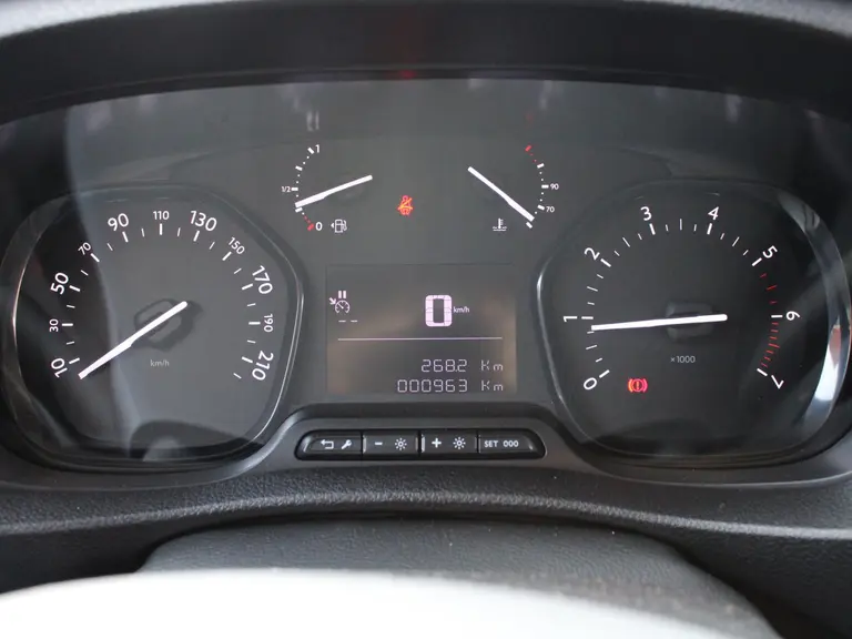 Peugeot Expert 2.0 BlueHDI 145PK S&S L2 Trekhaak, Navigatie, Achteruitrijcamera, Cruise Control, Airco afbeelding 16