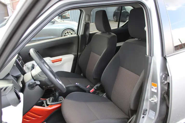 Suzuki Ignis 1.2 Smart Hybrid Stijl Achteruitrijcamera, Bluetooth, Stoelverwarming, Navigatie, Cruise Control afbeelding 5