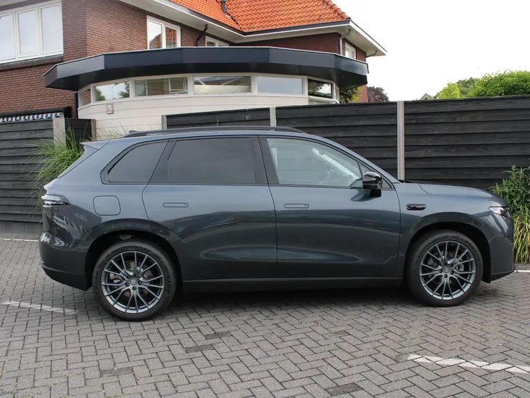Leapmotor C10 REEV Design 28.4 kWh Camera systeem rondom, Stoelverwarming/koeling, Panoramadak, Navigatie afbeelding 12