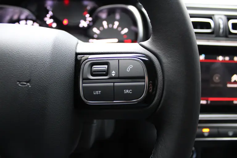 Citroën C3 1.2 PureTech Max 110 PK Cruise/Climate control, Navigatie, Camera, Apple Carplay/Android Auto, Radio/DAB, 17"LM Velgen afbeelding 15