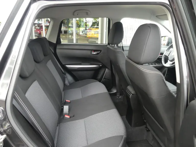 Suzuki Vitara 1.5 Hybrid Select Automaat, All season banden, adaptive Cruise, Camera afbeelding 25