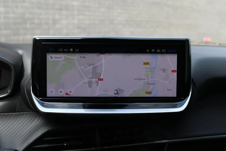 Peugeot 208 Hybrid 100 e-DCS6 Allure Automaat, Navigatie, Applecarpl./Andr. Auto, Achteruitrijcamera, CruiseControl afbeelding 20