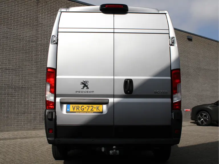 Peugeot Boxer 330 2.2 BlueHDi 140 L2H2 Asphalt CruiseControl, Trekhaak, Airco, Navigatie, Achteruitrijcamera, DAB Radio afbeelding 7