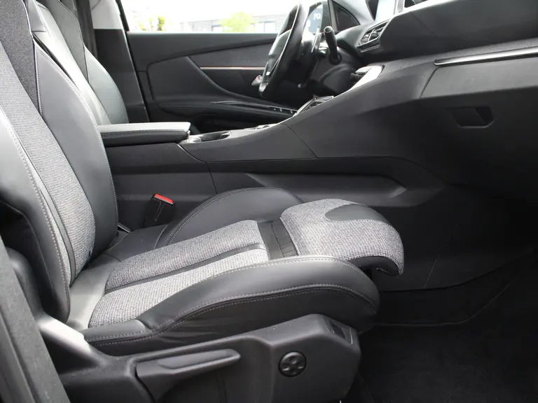 Peugeot 3008 Blue Lease Premium 1.2 PureTech 130PK EAT8 Automaat Navigatie, El. bedienbare bestuurders stoel met geheugen, Adaptive Cruise Control, El bedienbare achterklep,  Trekhaak afneembaar afbeelding 35