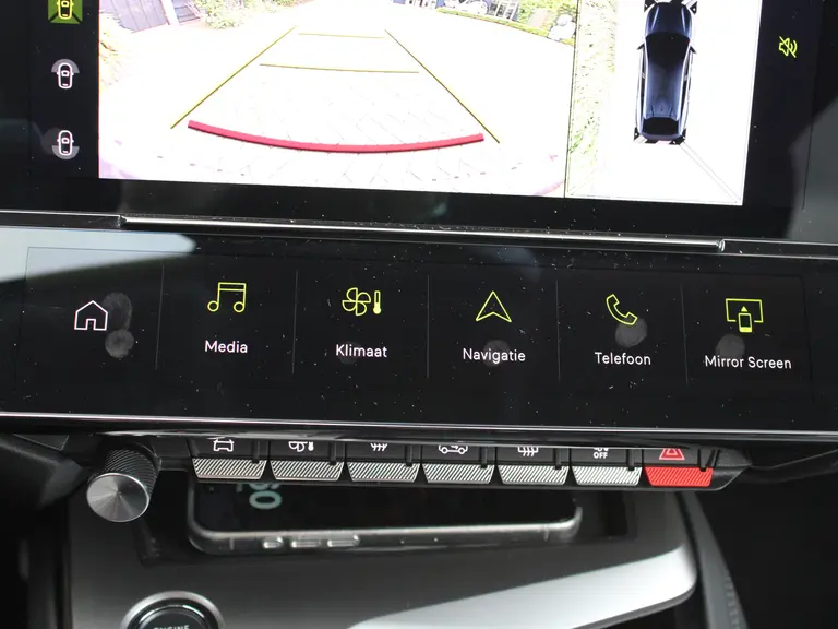 Peugeot 408 Allure 1.6 HYbrid 180PK EAT8 Automaat Navigatie, Rondomzichtcamera, Keyless, Parkeersensoren Voor & Achter, Draadloze Telefoonlader afbeelding 30