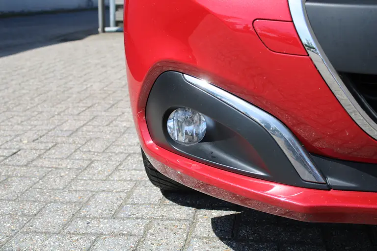 Peugeot 208 1.2 PureTech Blue Lion 5 deurs Airco, Navigatie, Cruise control, DAB radio, Bluetooth, Mistlampen, Parkeersensoren afbeelding 26