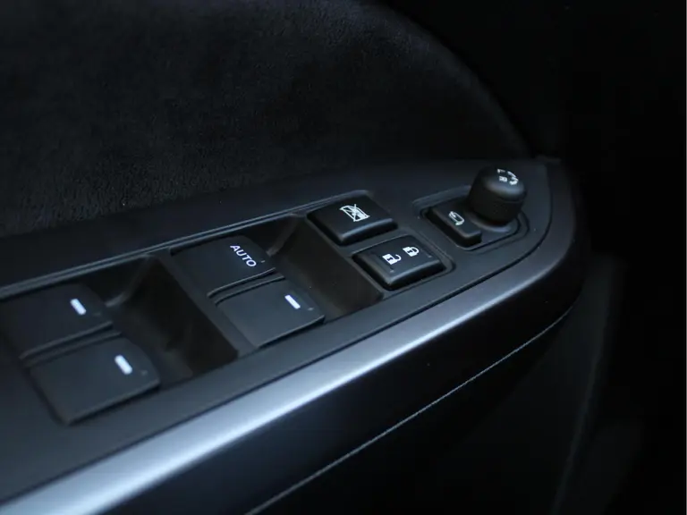 Suzuki Vitara 1.5 Hybrid Style 115PK Automaat Panoramadak, Navigatie, Parkeersensoren V en A, Stoelverwarming, Achteruitrijcamera afbeelding 41