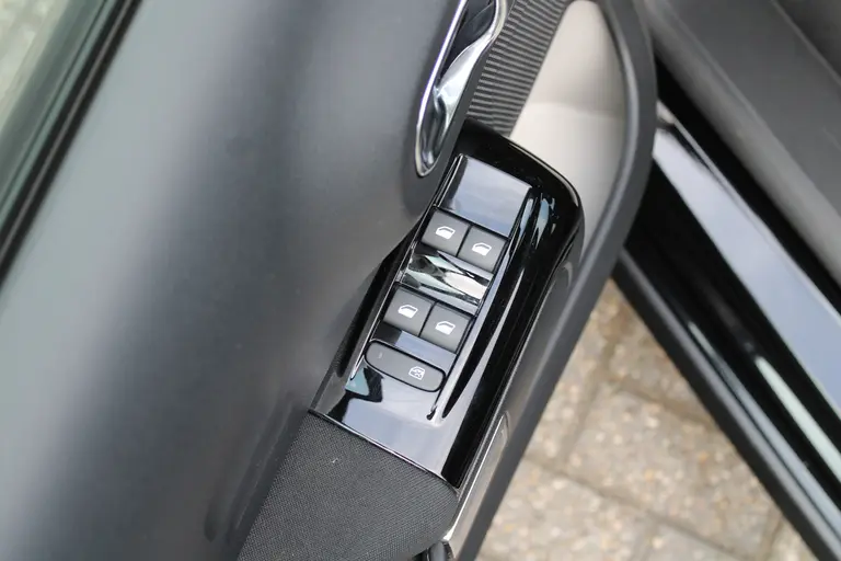 Citroën C3 1.2 PureTech Max 110pk, Automaat, Keyless Entry/Start, Airco, DAB, CruiseControl afbeelding 13