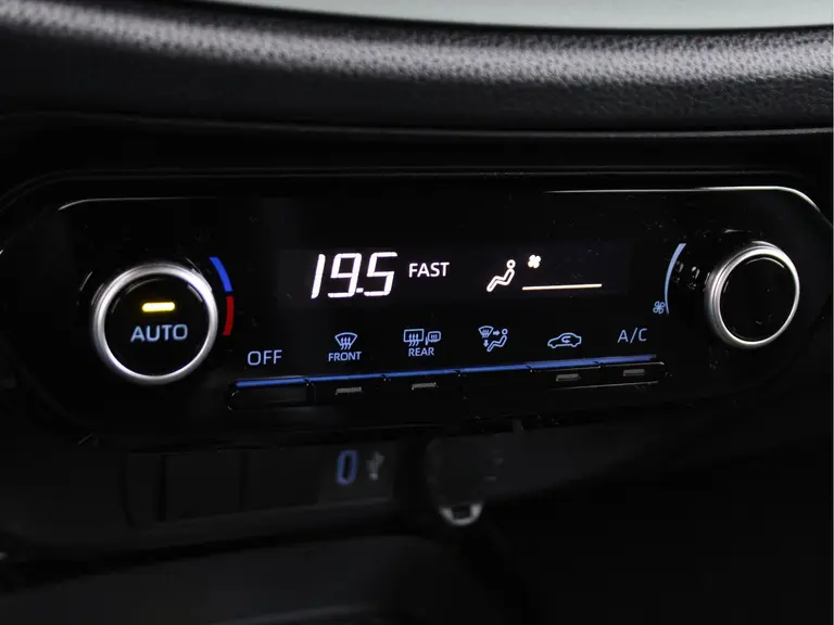 Toyota Aygo X 1.0 VVT-i MT Envy Cruise Control Adaptief, Achteruitrijcamera, Navigatie, Parkeersensoren Voor en Achter afbeelding 18