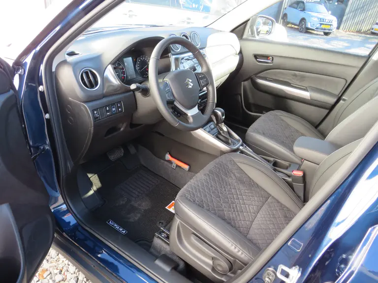 Suzuki Vitara 1.5 Hybrid Style, Automaat, NIEUW MODEL, Draadloos carplay, Parkeersensoren en 6 jaar Garantie! afbeelding 8