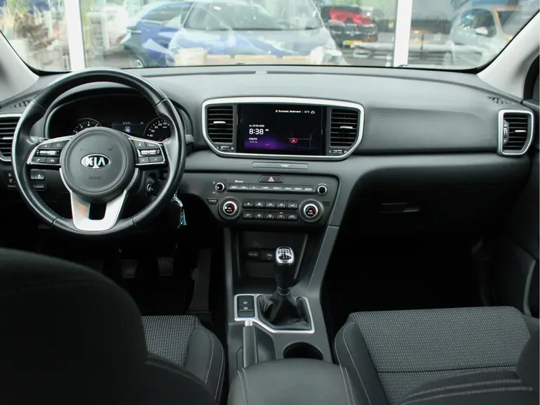 Kia Sportage 1.6 GDI DynamicLine Trekhaak, Cruise en Climate Control, Carplay/Android Auto, Achteruitrijcamera afbeelding 19