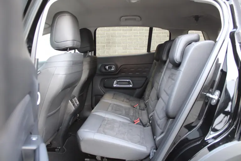 Citroën C5 Aircross 1.2 Hybrid 136PK Max Automaat, Luxe Lederen bekleding, 360 camera, navigatie, elekr. stoelen, CruiseControl, Applecarpl./Andr. Auto afbeelding 11