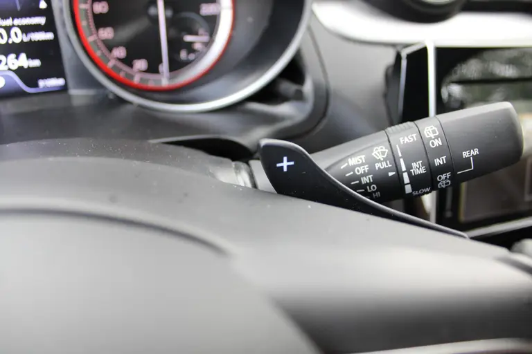 Suzuki Swift 1.2 Style Smart Hybrid, Automaat, Parkeersensoren Achteruitrijcamera en Navigatie! 23950 afbeelding 23
