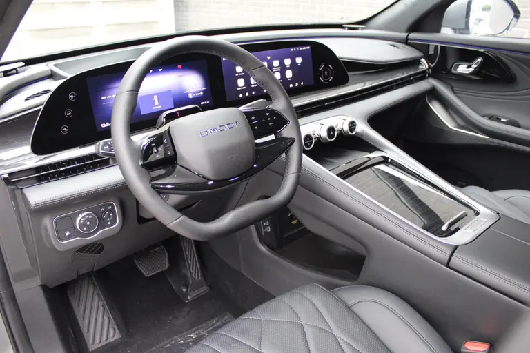 Omoda 9 SHS PHEV Premium 34,46 kWh Super Hybrid System, 20"LM velgen, Elek.schuif/kanteldak, Camera voor/achter, 1.500 kg trekgewicht afbeelding 39