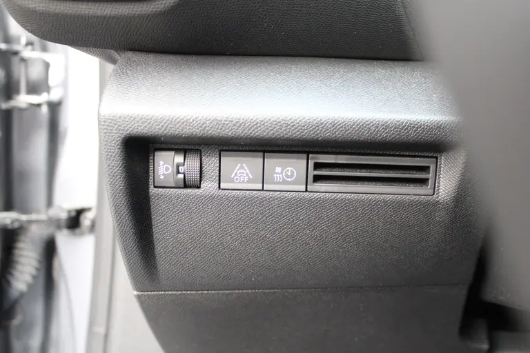 Citroën Ë-C4 Feel 50 kWh Automaat, Navigatie, Applecarpl./Andr. Auto, Achteruitrijcamera afbeelding 13