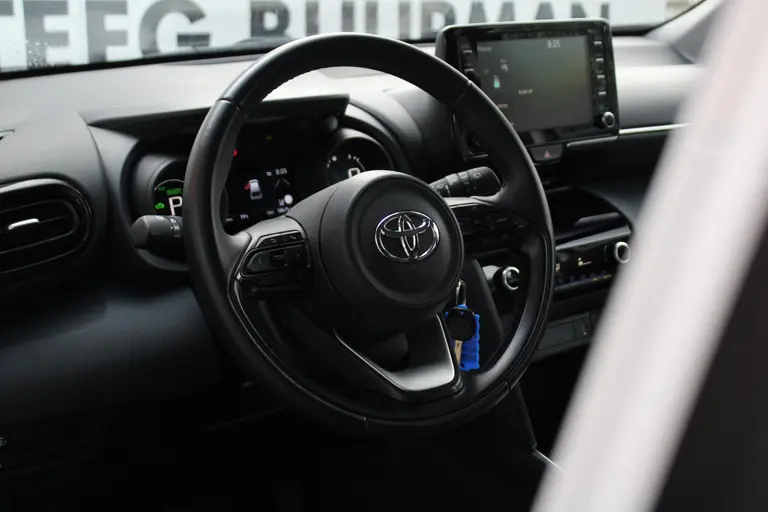 Toyota Yaris Cross 1.5 Hybrid Achteruitrijcamera, Bluetooth, Cruise Control Adaptief, Climate Control afbeelding 4