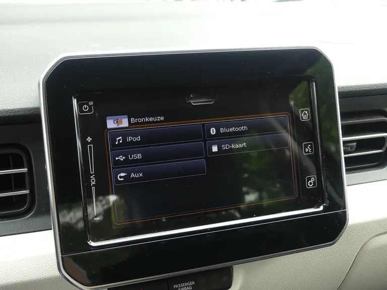 Suzuki Ignis 1.2 Smart Hybrid Select Dealer o.h., Airco, Apple carpl/Andr auto, Stoel v.w. afbeelding 18
