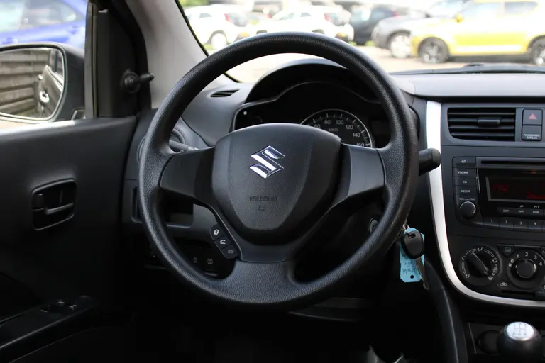Suzuki Celerio 1.0 Comfort 68PK 28.000KM! Airco, Bluetooth, Led Dagrijverlichting, Elektrische Ramen Voor afbeelding 22