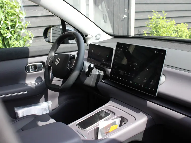 Leapmotor C10 Design 69.9 kWh Camera systeem rondom, Stoelverwarming/koeling, Panoramadak, Navigatie afbeelding 22