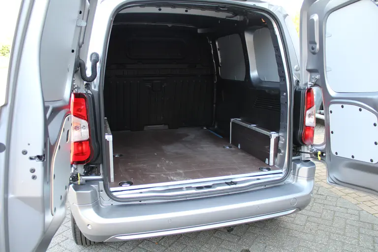 Citroën Berlingo 1.5 BlueHDi 130 EAT8 S&S L1 Automaat Cruise/Climate control, Apple carplay/Android auto, Mistlampen, 16"LM velgen, afbeelding 29