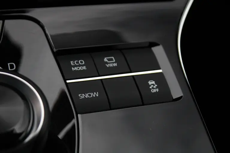 Toyota Bz4x Dynamic 71 kWh Automaat 3-fase Stuurverwarming, Elektrische bestuurdersstoel, Navigatie, Rondomzicht camera afbeelding 32