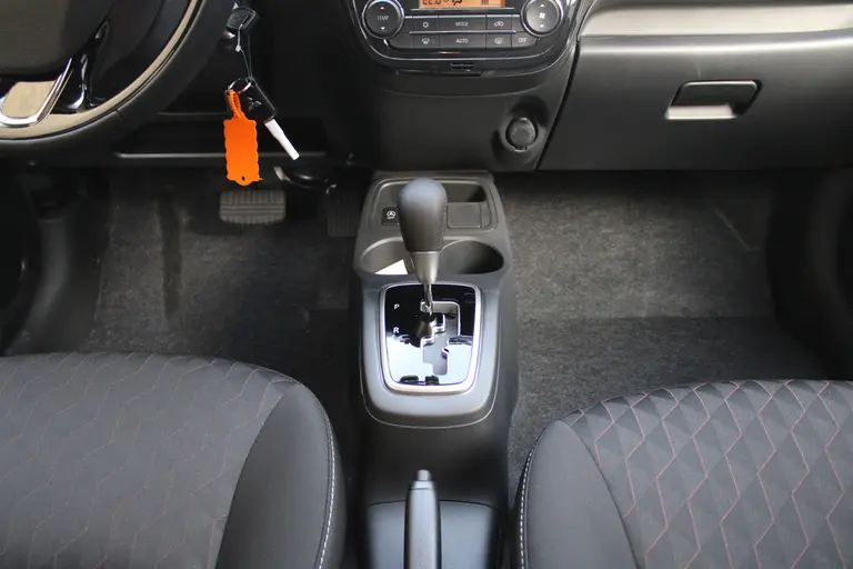 Mitsubishi Space Star 1.2 Dynamic 72PK 5DRS CVT Automaat Cruise/Climate control, Radio/DAB, Apple Carplay/Android auto, Camera achter, Lichtmetalen velgen afbeelding 26