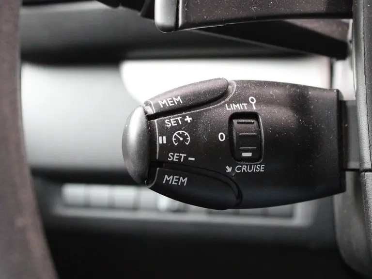Peugeot Expert Standard Asphalt 2.0 BlueHDI 145PK EAT8 Automaat Navigatie, Trekhaak, Achteruitrijcamera, Parkeersensor Achter, Climate Control, Cruise Control, Lederen Bekleding afbeelding 18