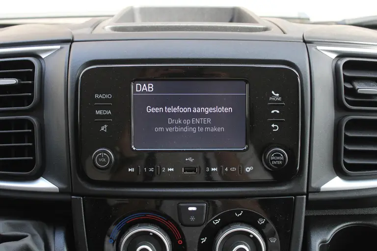Citroën Jumper 2.2 BlueHDi 120 S&S L2H1 3.0t Airco, Achteruitrijcamera, Cruise Control, Trekhaak afbeelding 20
