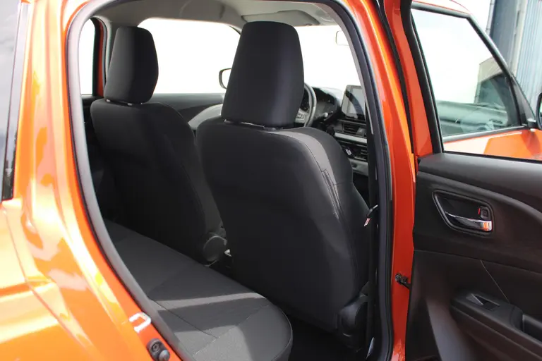 Suzuki Swift 1.2 Comfort Smart Hybrid Nieuwe auto, 6 jaar fabrieksgarantie afbeelding 18