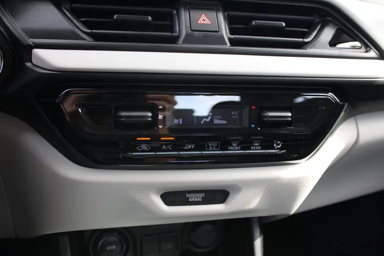 Suzuki Swift 1.2 Comfort Smart Hybrid Nieuwe auto, 6 jaar fabrieksgarantie afbeelding 21
