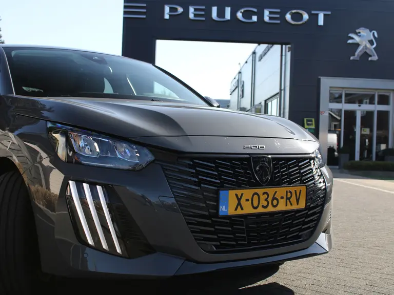 Peugeot e-208 EV Style 50 kWh Navigatie, Keyless, Stoelverwarming, Parkeersensoren Voor & Achter, Apple Carplay, Android Auto afbeelding 3