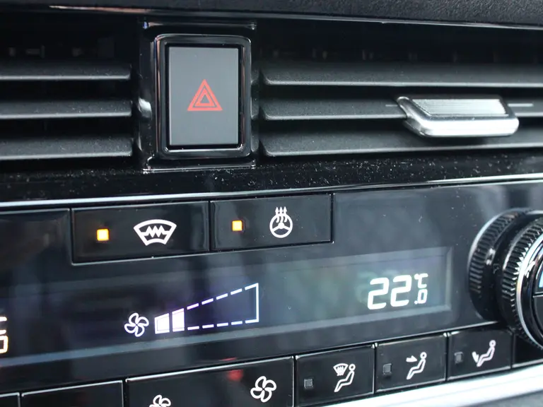 Nissan QASHQAI Tekna Plus 1.3 MHEV 158PK Xtronic Automaat Navigatie, Rondomzichtcamera, Keyless, Stoel, Stuur en Voorruitverwarming, Massage, Elektrische Klep, Leder-Alcantara afbeelding 19