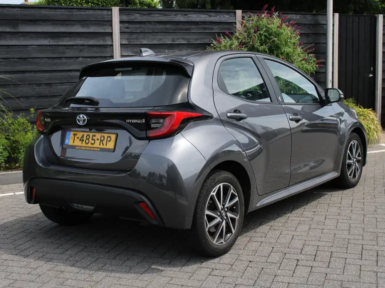 Toyota Yaris Dynamic 1.5 Hybrid 115PK Automaat Lichtmetalen velgen, Achteruitrij camera, Climate Control, KeylessEntry, AppleCarplay/Android Auto Navigatie afbeelding 7