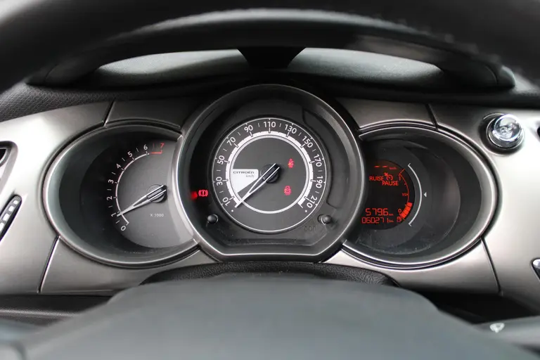 Citroën C3 1.2 PureTech Feel Edition CruiseControl, Bluetooth, Airco, All-season banden afbeelding 15