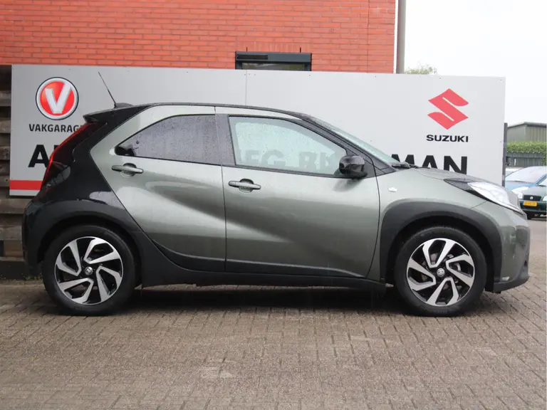 Toyota Aygo X 1.0 VVT-i MT Pulse Achteruitrijcamera, Cruise Control Adaptief, Airco Automatisch, DAB Radio € 379,- private lease afbeelding 14
