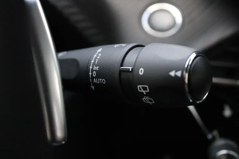 Peugeot 208 Allure 1.2 Hybrid 100PK e-DCS6 Automaat Navigatie, Achteruitrijcamera, Stoelverwarming, Adaptieve Cruise Control afbeelding 37