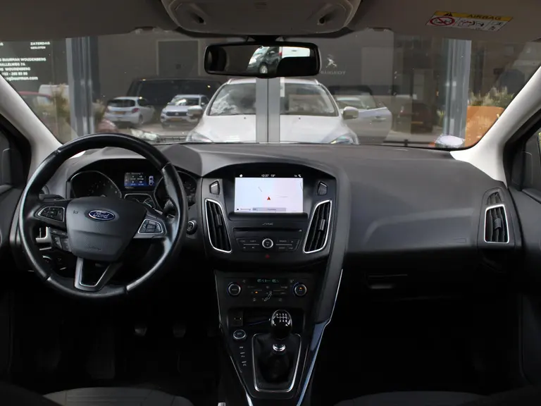 Ford FOCUS Wagon 1.0 Titanium 125PK Navigatie, Camera, Trekhaak afbeelding 10