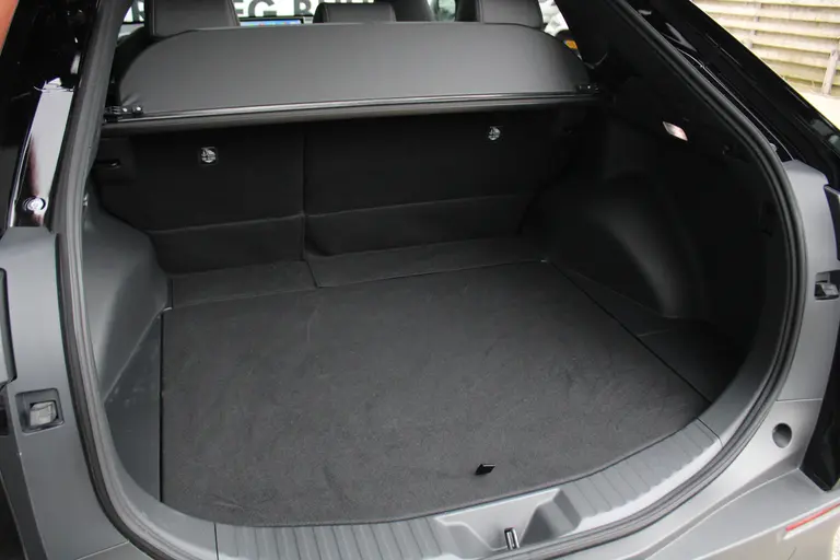 Toyota Bz4x Dynamic 71 kWh Automaat 3-fase Stuurverwarming, Elektrische bestuurdersstoel, Navigatie, Rondomzicht camera afbeelding 22