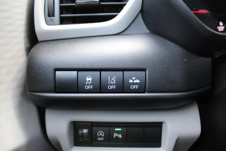 Suzuki Swift 1.2 Comfort Smart Hybrid NIEUW MET 6 JAAR GARANTIE! Navigatie, Achteruitrijcamera, Parkeersensoren Achter, Cruise Control Adaptief afbeelding 27