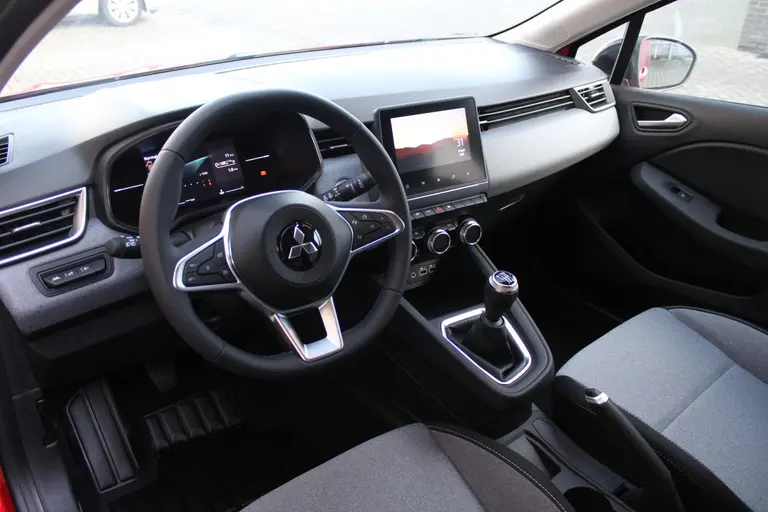 Mitsubishi Colt 1.0T MT Intense Cruise/Climate control, 16"LM velgen, Camera, Apple carplay/Android auto, Parkeersensoren V+A afbeelding 10