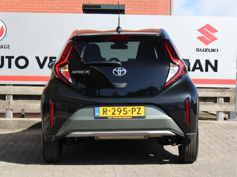Toyota Aygo X 1.0 VVT-i S-CVT Envy Achteruitrijcamera, Cruise Control Adaptief, Airco Automatisch, DAB, Bluetooth afbeelding 11