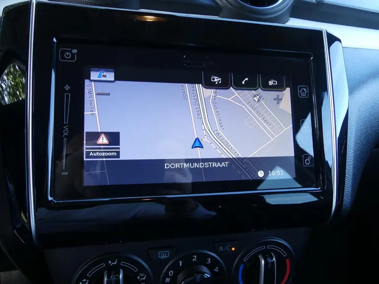 Suzuki Swift 1.2 Select Smart Hybrid Trekhaak, Cruise Control, Apple Carplay, Android Auto, Navigatie, Achterspoiler afbeelding 16