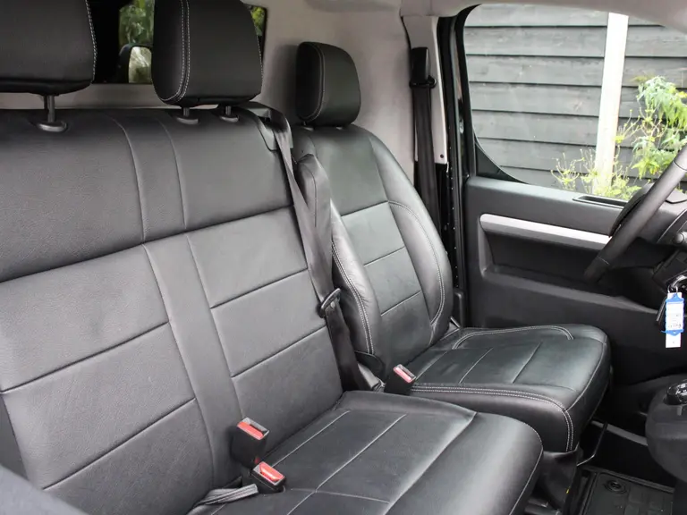 Peugeot Expert Standard Asphalt 2.0 BlueHDI 145PK EAT8 Automaat Navigatie, Trekhaak, Achteruitrijcamera, Parkeersensor Achter, Climate Control, Cruise Control, Lederen Bekleding afbeelding 14