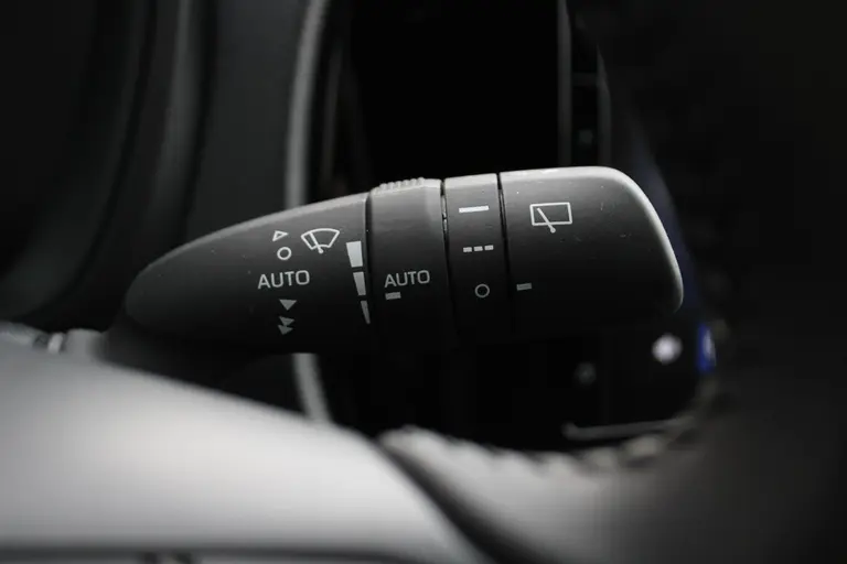 Toyota Aygo X 1.0 VVT-i S-CVT Pulse Automaat Achteruitrijcamera, Parkeersensoren Voor en Achter, Cruise Control Adaptief, Stoelverwarming afbeelding 32