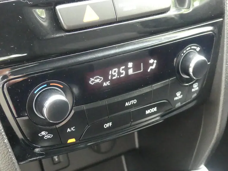 Suzuki Vitara 1.6 Exclusive All Season banden, Dealer O.H., Cruise control afbeelding 23