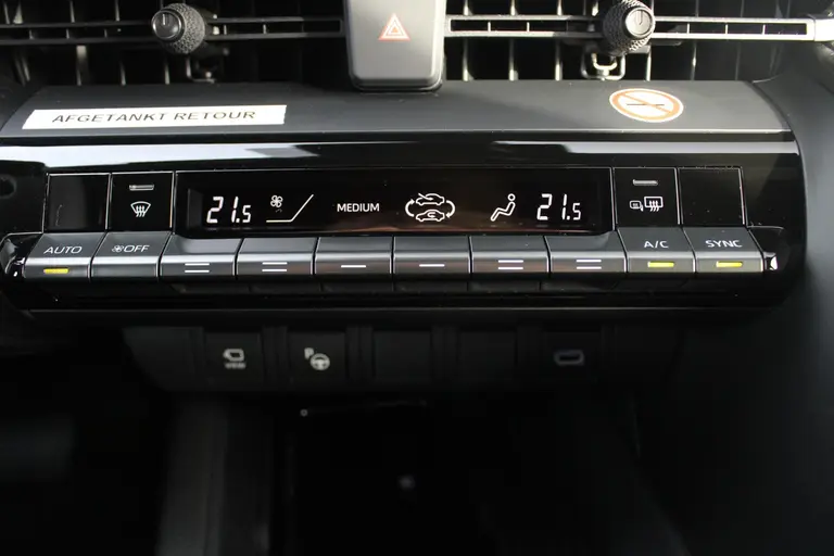 Toyota C-HR 1.8 Hybrid 140 First Edition Automaat 360° Camera, Elektrische Achterklep, Draadloze Carplay\Android Auto, Keyless Go afbeelding 29