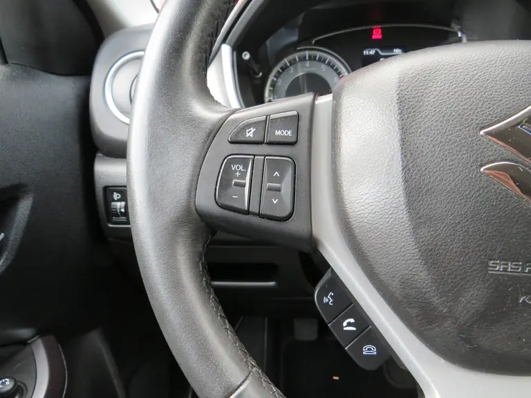 Suzuki Vitara 1.0 Boosterjet Select 1e Eig, Dealer Onderhouden, Cruise control En Android/Apple Carplay afbeelding 26